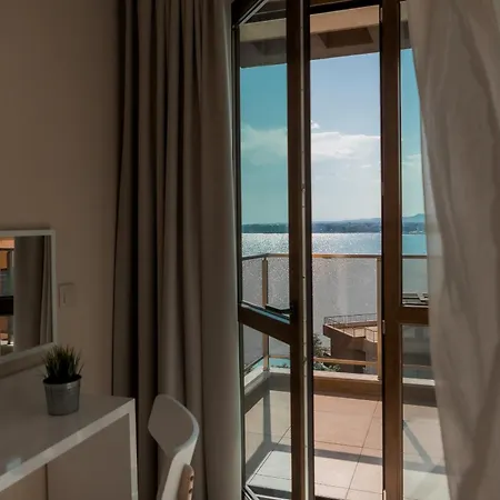 Ξενοδοχείο St. Panteleimon 3*