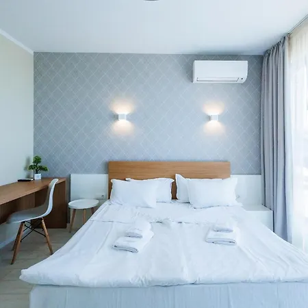 Готель St. Panteleimon Несебир