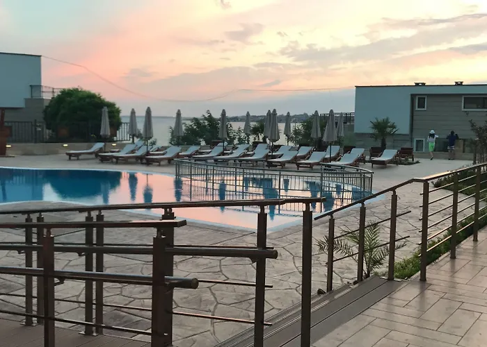 호텔 St. Panteleimon